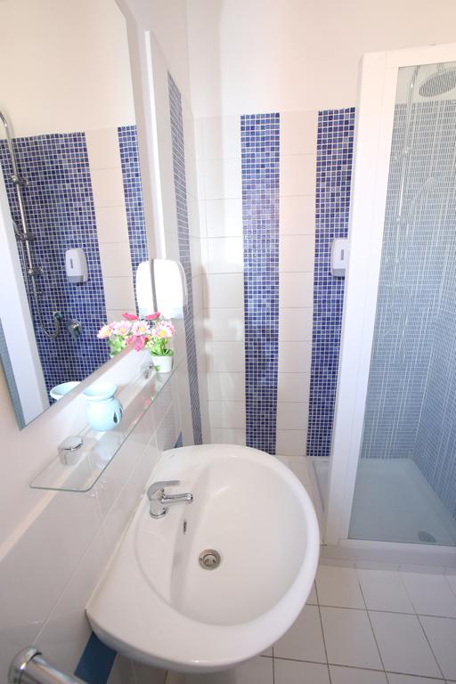 Iris Room Рим Экстерьер фото